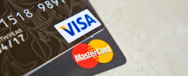 Надежный обмен гривны с Любого банка Украины на карту Visa/MC RUB
