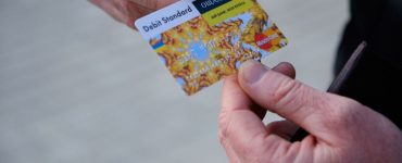 Выгодный курс перевода рублей в гривны с Карты Мир на Ощадбанк